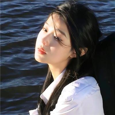 阳光利斯海报